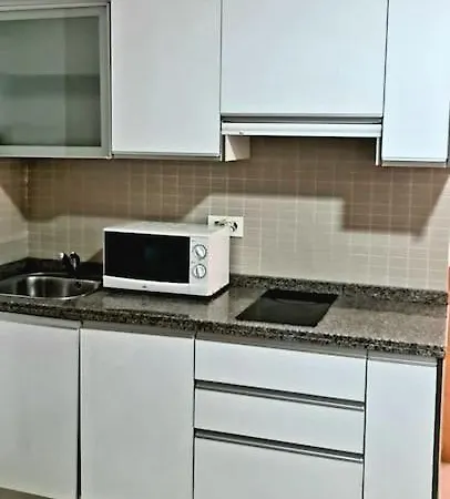 Estudio Moderno Gran Via Γρανάδα